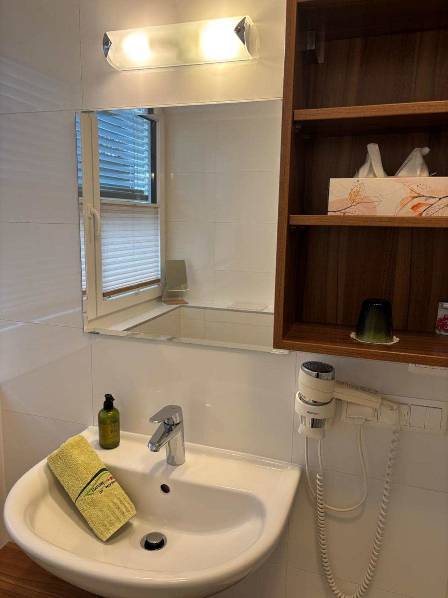 "Nature Erleben" Appartement & Komfortzimmer فيلدين ام ورثرسي المظهر الخارجي الصورة